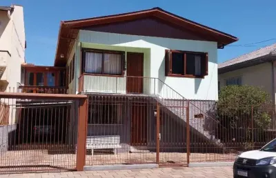 Casa com 6 quartos à venda no Santa Catarina, Caxias do Sul 
