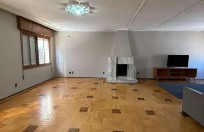 Apartamento com 4 quartos para alugar no São Pelegrino, Caxias do Sul 
