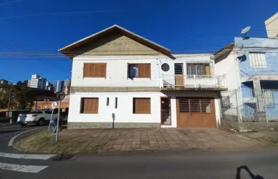 Casa com 3 quartos à venda no Centro, Caxias do Sul 
