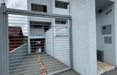 Casa com 2 quartos para alugar na Ana Rech, Caxias do Sul 