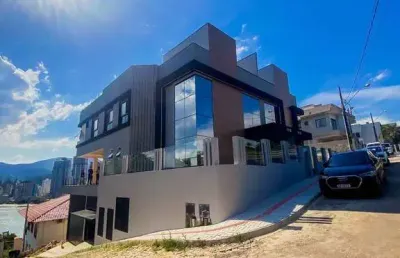 Casa com 4 quartos à venda no Canto da Praia, Itapema 
