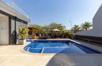 Sobrado à venda em campinas, swiss park, com 4 suítes, com 484.84 m²