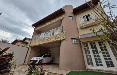 Casa com 3 quartos à venda na Rua Doutor Antônio Castro Prado, 485, Taquaral, Campinas