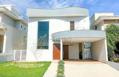 Casa à venda com 3 suítes no condomínio portal do jequitibá valinhos.