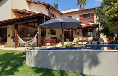 Casa à venda com 4 suítes no chácaras alpina, valinhos.