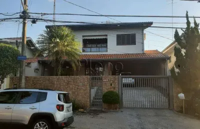 Sobrado à venda com 3 suítes no nova campinaa, em campinas