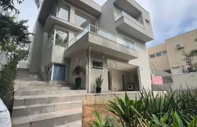 Casa à venda com 3 suítes no condomínio recanto dos paturis, vinhedo.