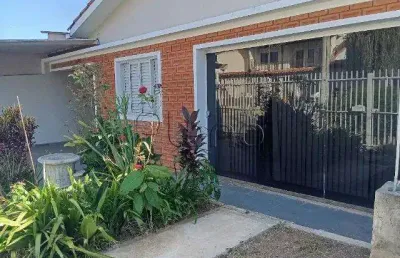 Casa à venda em valinhos, jardim pinheiros, com 2 quartos, com 210 m²