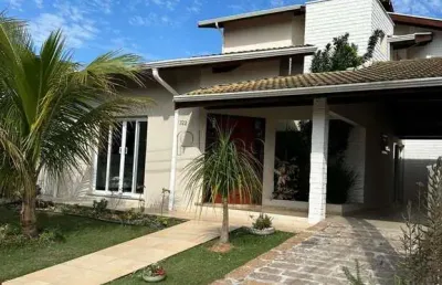 Sobrado à venda com 4 quartos no condomínio villaggio capriccio, louveira.