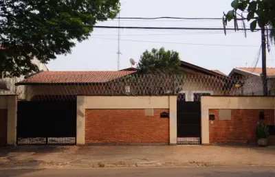 Casa à venda em campinas, jardim das paineiras, com 3 suítes, com 363 m²