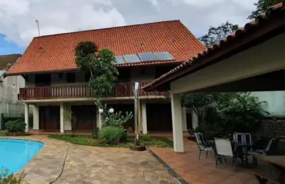 Sobrado à venda em campinas, parque taquaral, com 4 quartos, com 500 m²