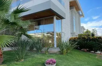 Sobrado à venda em indaiatuba, jardim residencial dona lucilla, com 4 suítes, com 342 m²