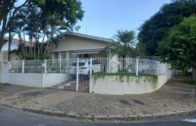 Casa à venda em valinhos, vila santo antônio, com 3 quartos, com 187 m²