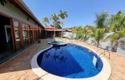 Casa à venda com 4 suítes na colinas do mosteiro itaici em indaiatuba