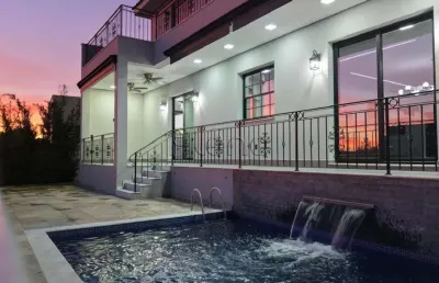 Sobrado à venda em campinas, alphaville dom pedro, com 5 suítes, com 455.87 m²