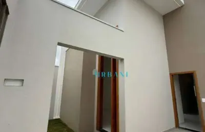Casa com 3 quartos à venda na Rua Um, Santa Luzia, Varginha