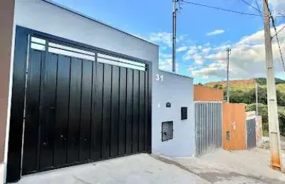 Casa com 2 dormitórios à venda, 68 m² por r$ 320.000,00 - vargem - varginha/mg