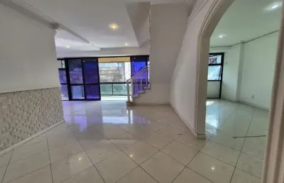 Vendo linda cobertura duplex  exclusiva com 272m², 4 quartos sendo 3 suítes,  5 banheiros , extensa área externa com vista cristo na belissima  ipanema  !!!