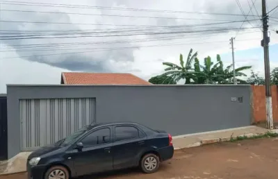 Espetacular casa à venda em brasília-df, ceilândia: 4 quartos, 1 suíte, 2 salas, 2 banheiros, 8 vagas de garagem, 156 m²