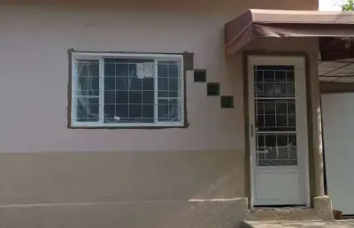 Chácara à venda em hidrolândia-go, cond. estância das águas: 2 quartos, 1 suíte, 1 sala, 2 banheiros, 5 vagas, 52m².