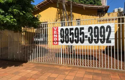 Imperdível casa comercial à venda em goiânia-go, setor bueno - 3 quartos, 1 suíte, 2 salas, 3 banheiros, 2 vagas de garagem, 215m².