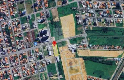 Terreno de esquina com 2.703m² na av. pedro zapelini, ideal para empreendimentos residenciais ou comerciais. localização privilegiada em tubarão/sc