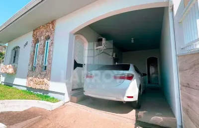 Casa com 3 quartos à venda no Oficinas, Tubarão 