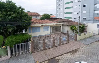 Casa com 5 quartos à venda no Dehon, Tubarão 