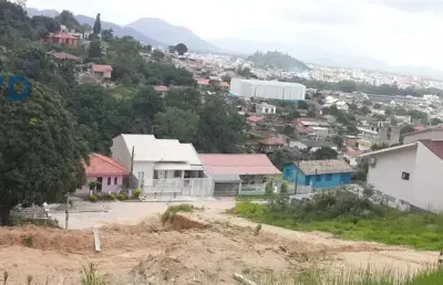 Terreno à venda na Rua Antônio Delpizzo Júnior, Oficinas, Tubarão