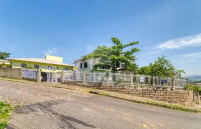 Casa com 4 quartos à venda no Oficinas, Tubarão 
