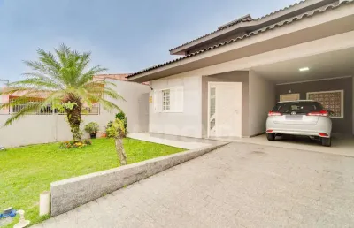 Casa com dois pavimentos no bairro santo antônio de pádua