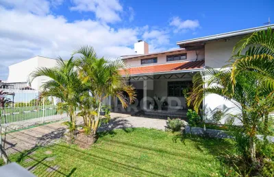 Casa com 3 quartos para alugar no Centro, Tubarão 