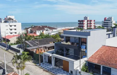 Casa com 3 quartos à venda na Avenida Paranaguá, 71, Balneário Flamingo, Matinhos