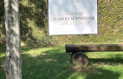 Terreno no condomínio charles scheneider em quiririm - taubaté/sp