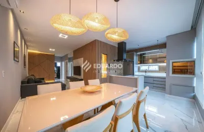 Apartamento finamente decorado à venda no residencial monsaraz em bombinhas.