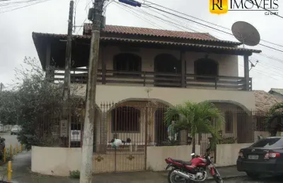 Casa residencial à venda, centro, são pedro da aldeia.