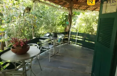 Casa duplex reformada à venda em condomínio em cabo frio, rj