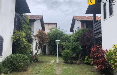 Casa a venda em condomínio no melhor bairro de arraial do cabo