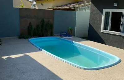 Casa de 2 quartos em condomínio em são pedro da alddeia
