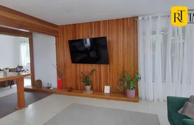 Casa à venda com 3 suítes e com pé direito alto em são pedro da aldeia