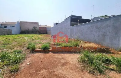 Terreno localizado no jardim itália em marialva, próximo ao cmei.