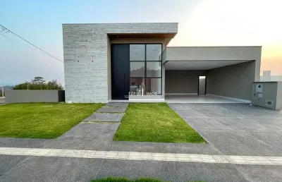 Casa em condomínio fechado com 4 quartos à venda no Jardins Capri, Senador Canedo 