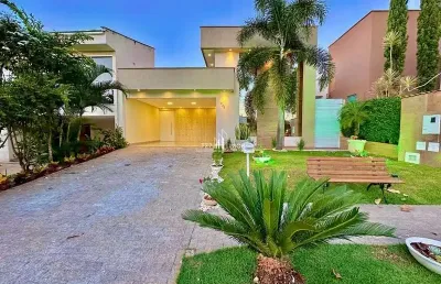 Casa térrea semi mobiliada, 4 quartos sendo  3 suítes, jardim veneza