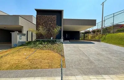 Casa térrea com 3 suítes plenas, localizada no jardins bolonha