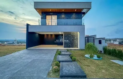 Sobrado com 3 suítes plenas sendo uma master com hidro + home office.