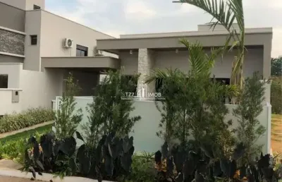 Casa em condomínio fechado com 3 quartos à venda no Residencial Jardins Lyon, Aparecida de Goiânia 