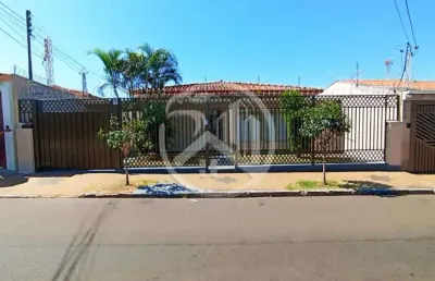 Casa com 4 quartos para alugar no centro, são carlos , 263 m2 por r$ 4.400