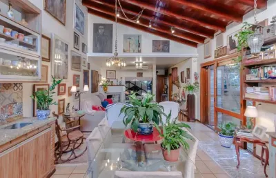 Casa com 423 m² e 4 quartos à venda no bairro chácara das pedras