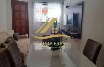 Casa térrea em condomínio com 2 quartos (1 suíte), área gourmet e piscina