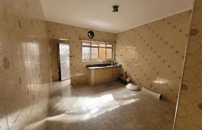 Casa com 3 quartos à venda na Rua Campo Largo, Vila Bertioga, São Paulo